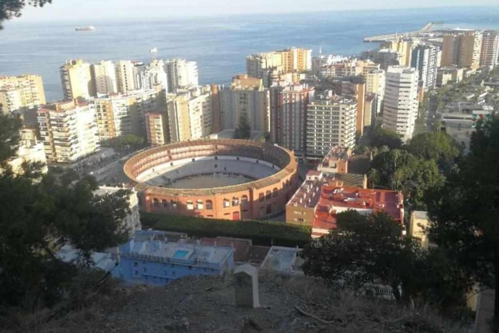 Apartamento En Pleno Centro De Malaga Exterior photo